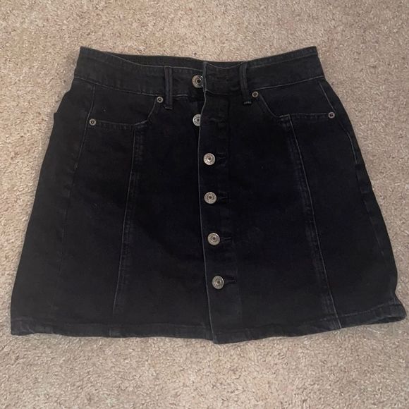 American Eagle Black Jean Skirt - Picture 1 of 3